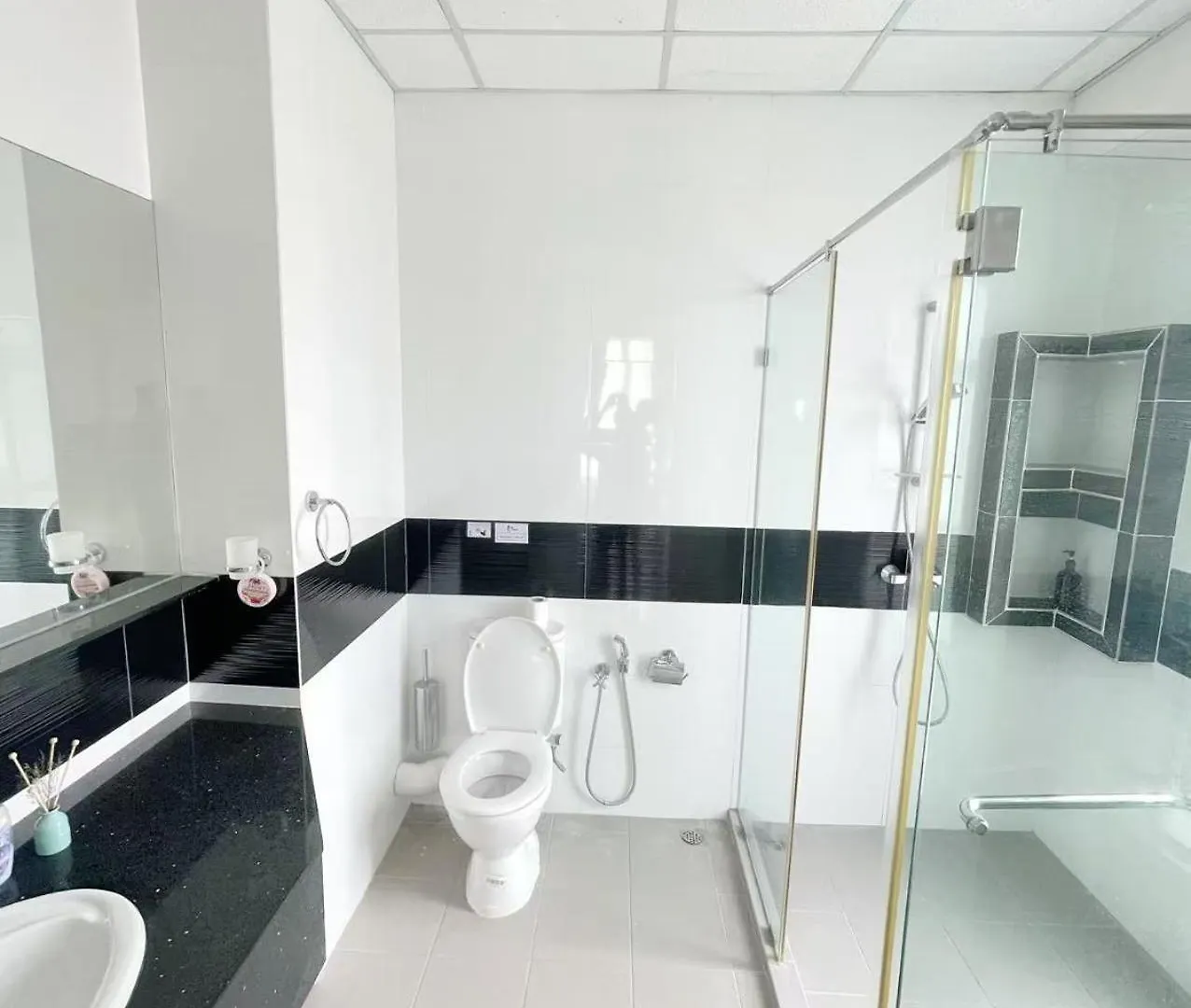 Apartament Mansion One 2R2B Seaview Up To 10 Pax George Town 0*,  Malezja